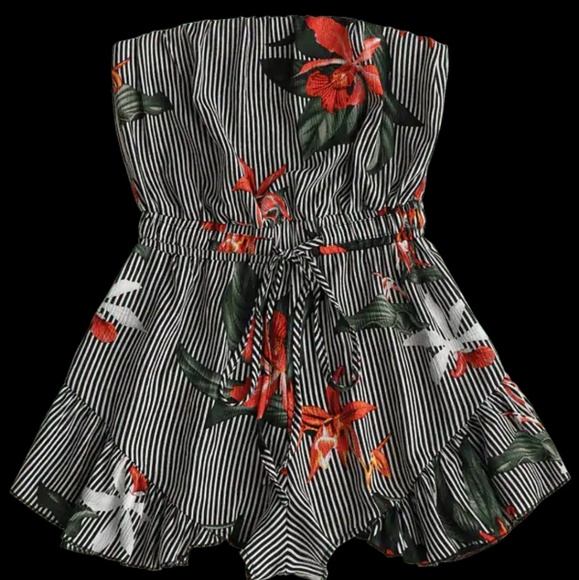 Zaful Other - 🍍HOST PICK NWT Zaful Floral Romper Medium
